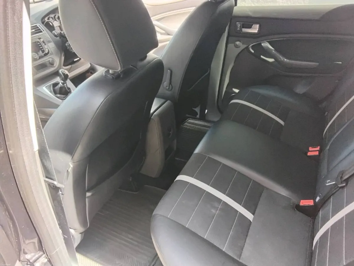 Ford Kuga - Image 4