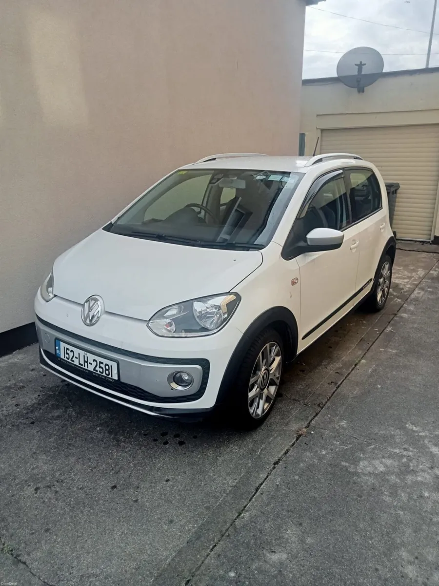 Volkswagen up - Image 1