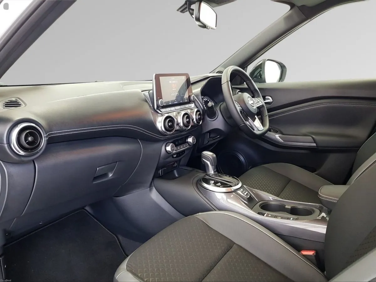 Nissan Juke HYBRID 1.6 SV PREMIUM €2000 scrappage - Image 4