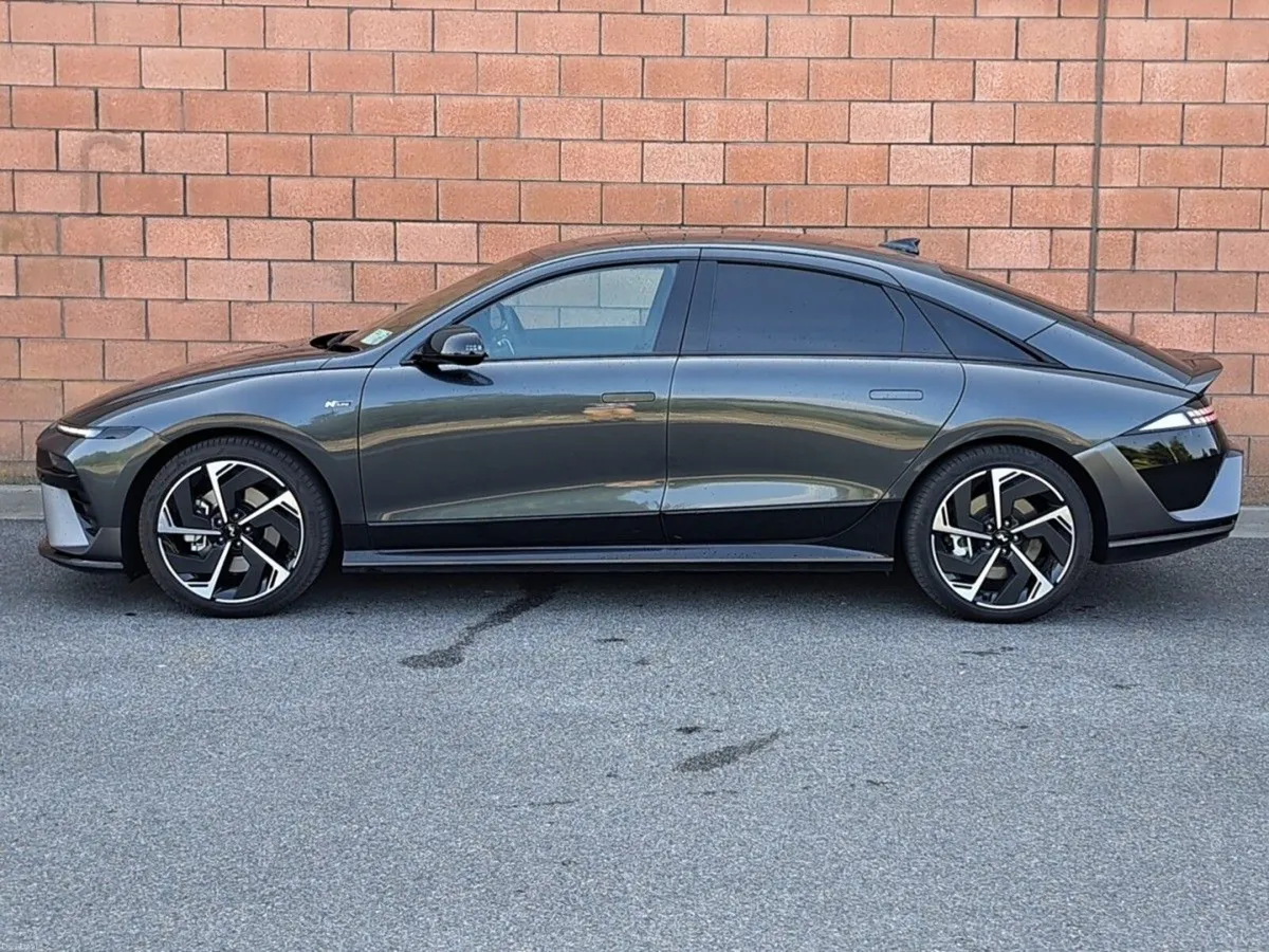Hyundai IONIQ 6 N-Line Model 84k/wh Battery. - Image 3
