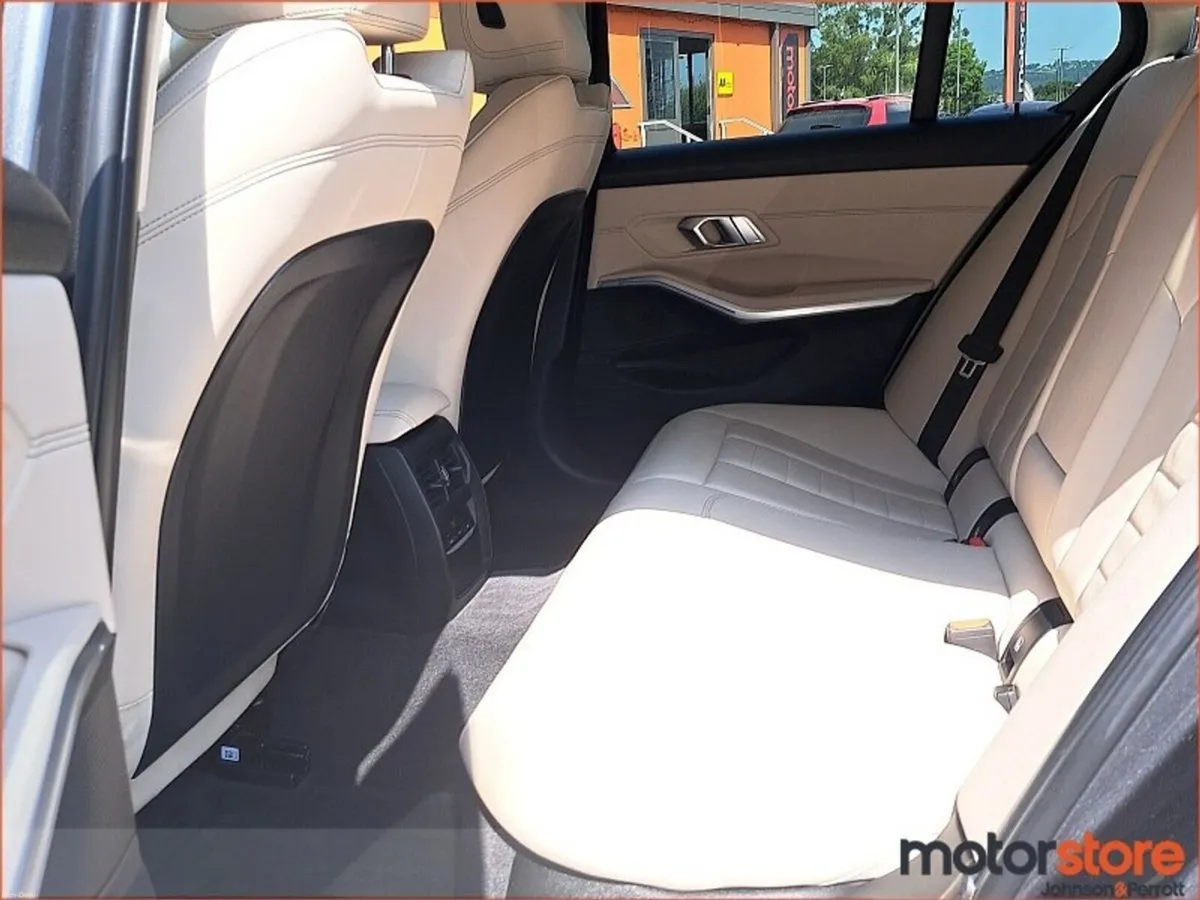 BMW 3-Series 318d Sport - Image 5