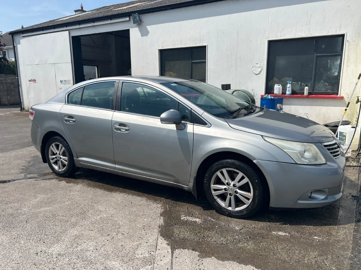 Toyota Avensis 2.0D4D - Image 2