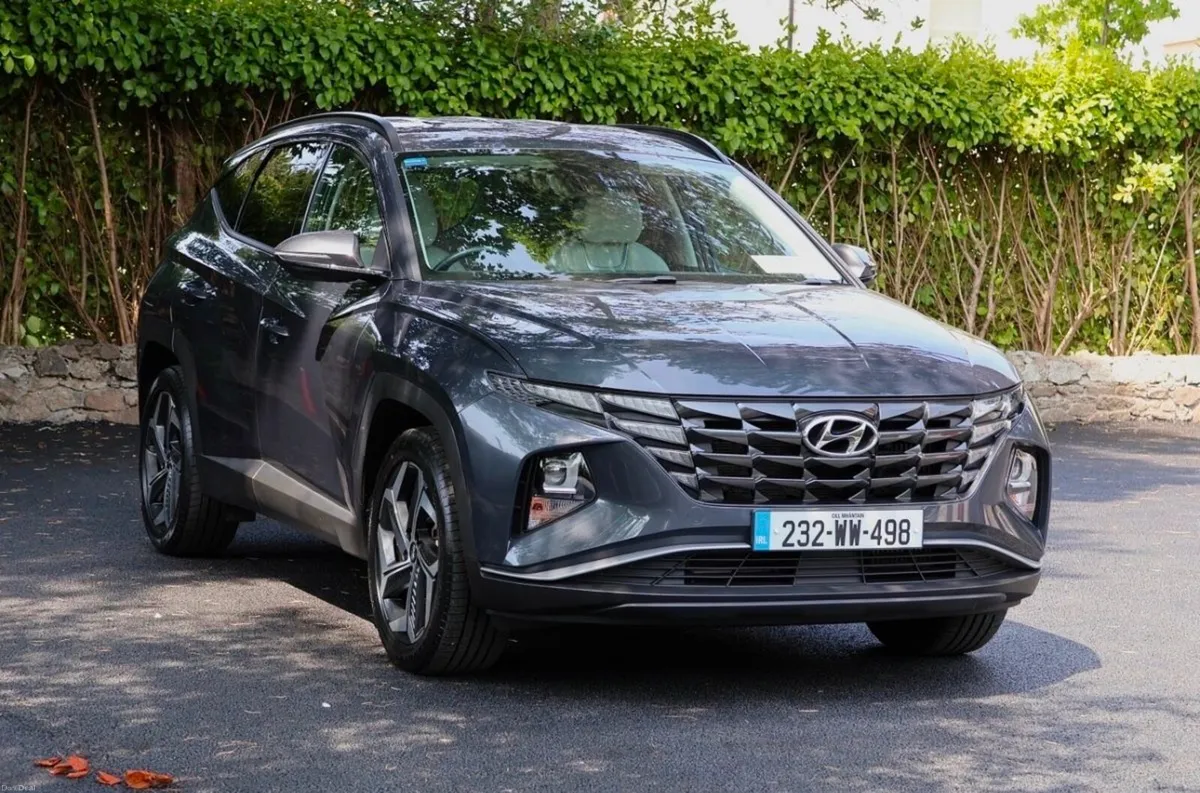 Hyundai Tucson 4WD Executive PHEV Auto - Image 3