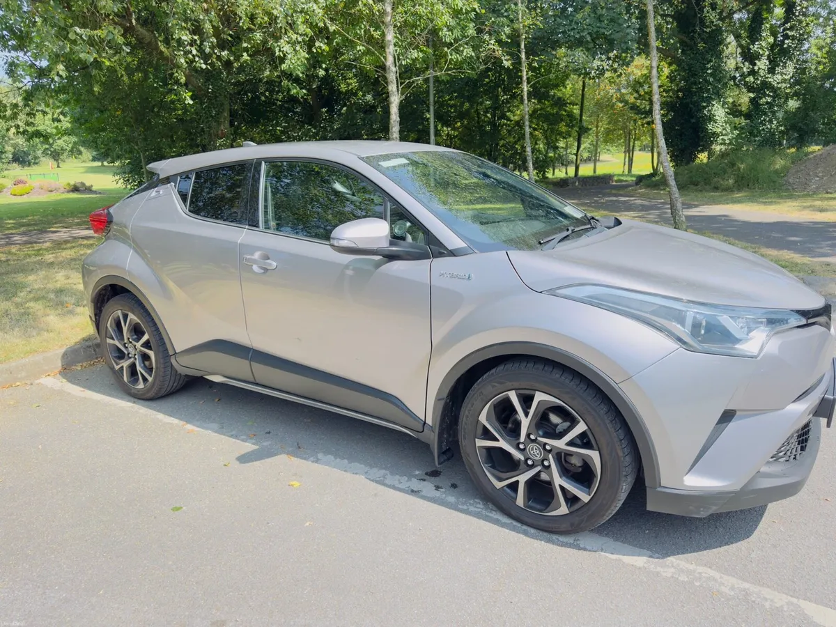 TOYOTA CH-R - Image 3