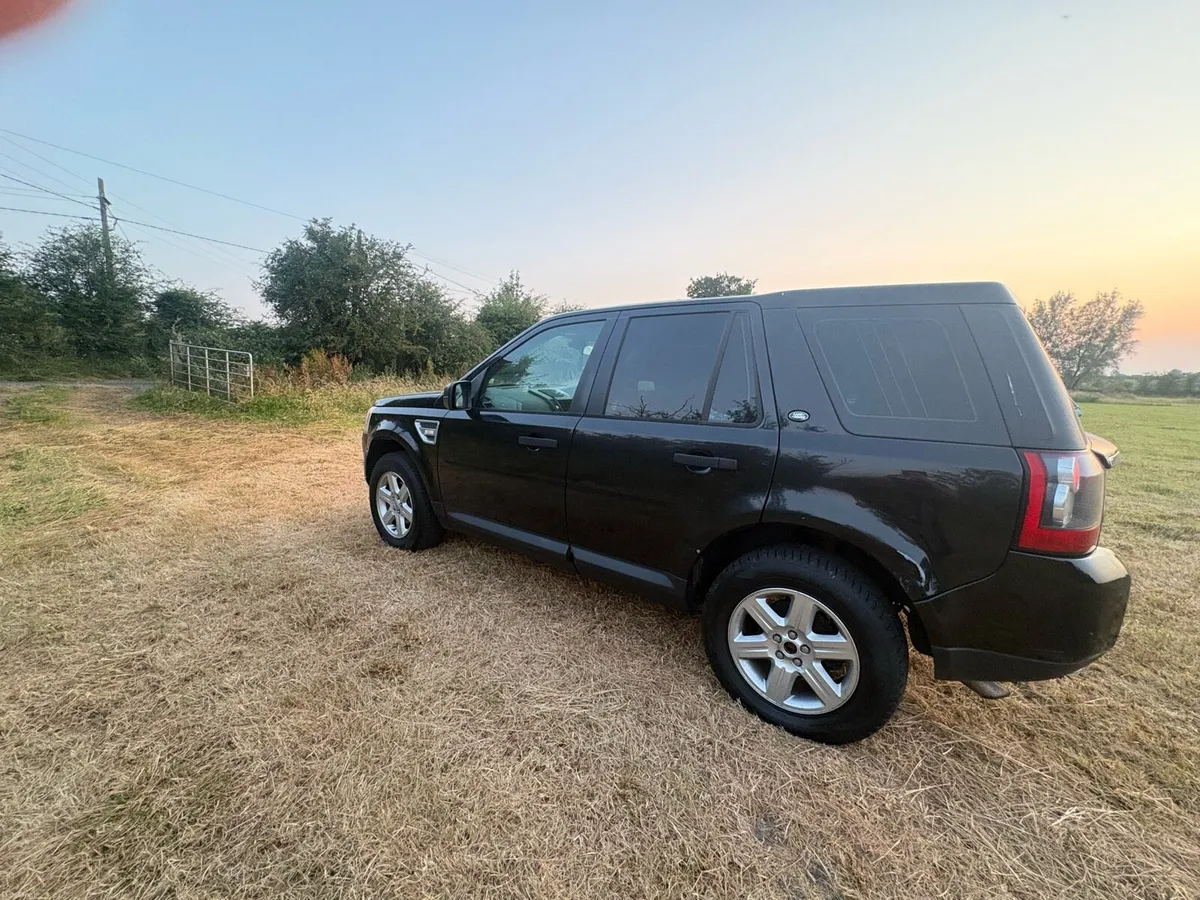 4x4 Land Rover Freelander - Image 3