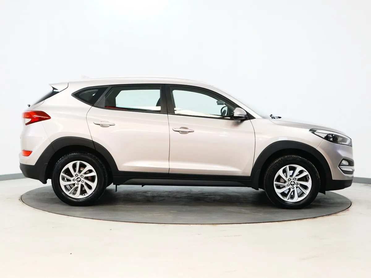 *6* 2018 Hyundai Tucson 1.6GDI SE NAV - Image 3