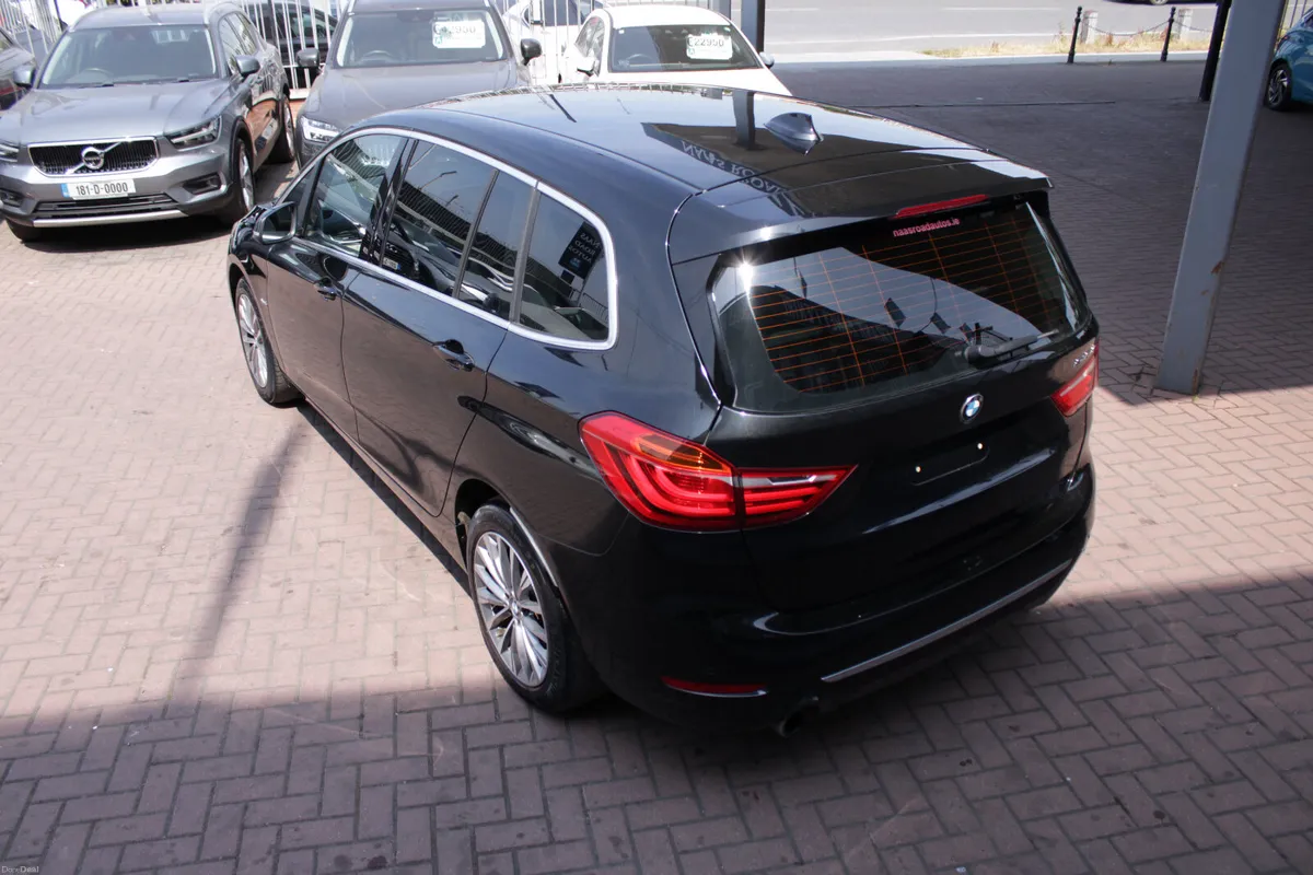 2.0D SE LUXURY 7 SEATER AUTOMATIC // IMMACULATE CO - Image 6
