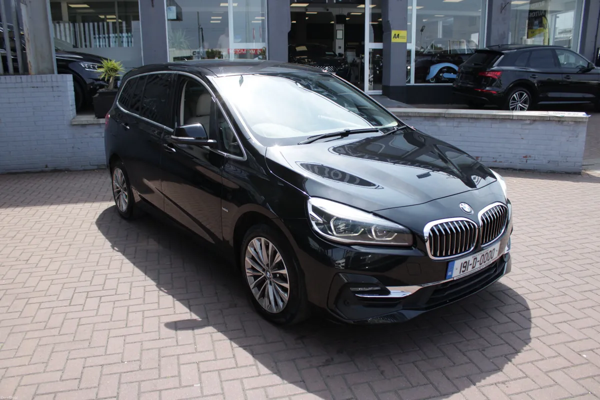 2.0D SE LUXURY 7 SEATER AUTOMATIC // IMMACULATE CO - Image 1