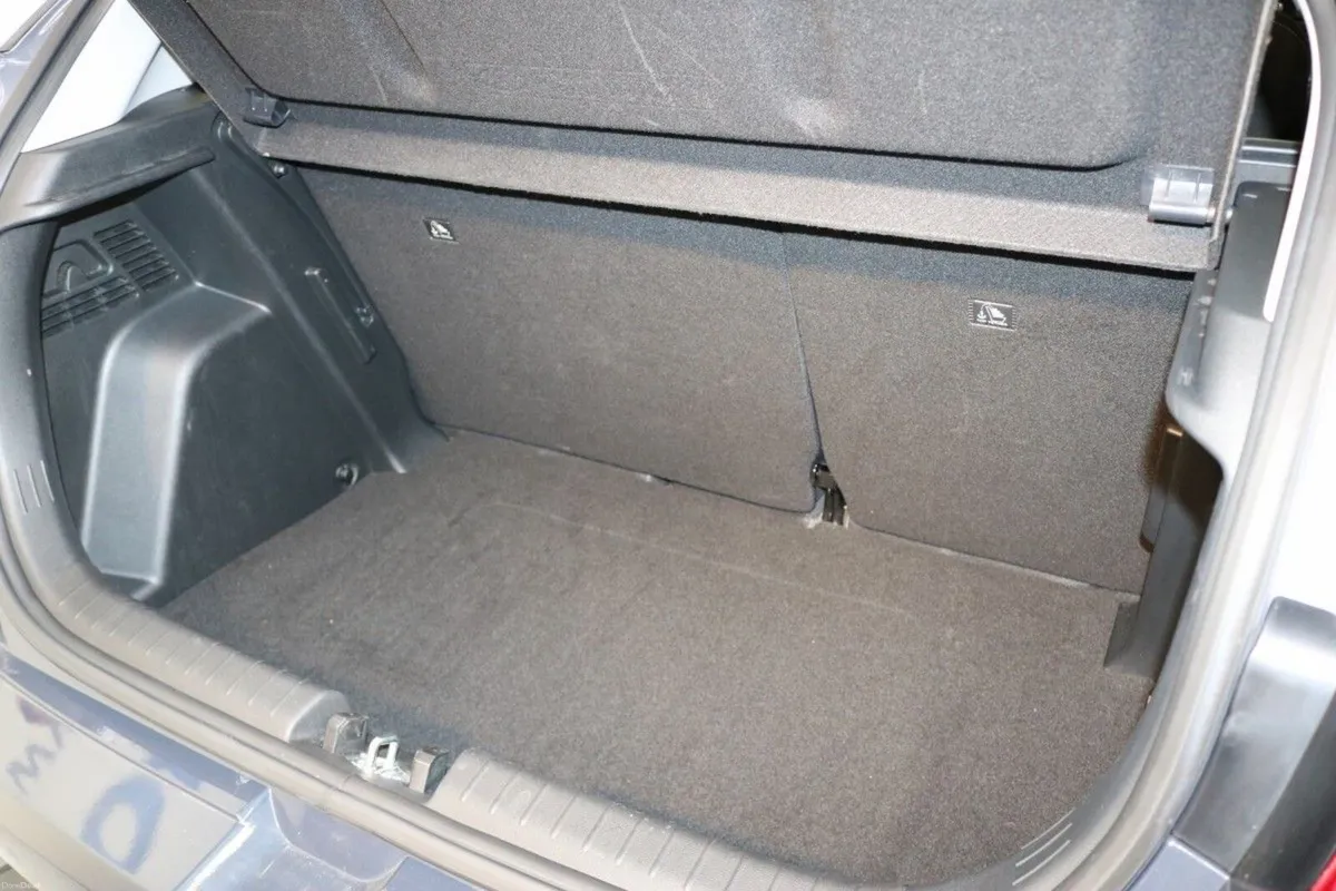 Hyundai i20 Deluxe Plus 1.2L Petrol Hatchback - Te - Image 6