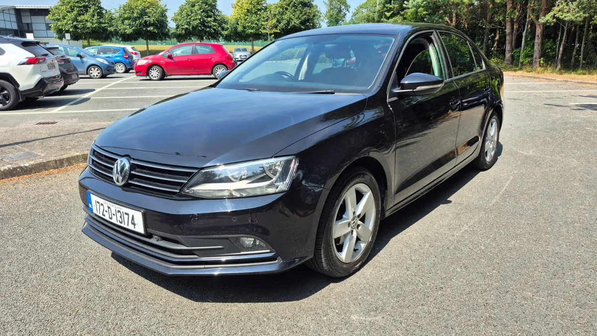 172 Volkswagen Jetta 2.0TDI LOW KM - Image 3