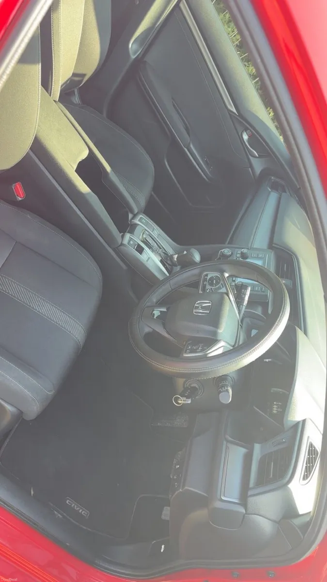 2018 Honda civic Auto 1ltr Turbo - Image 6