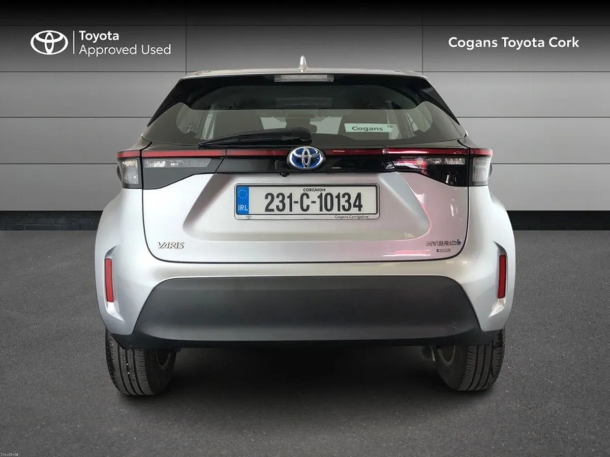 Toyota Yaris Cross YARIS CROSS LUNA**Low mileage** - Image 4
