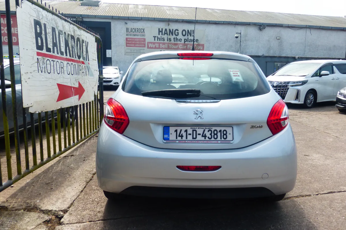 Peugeot 208 2014 - Image 5