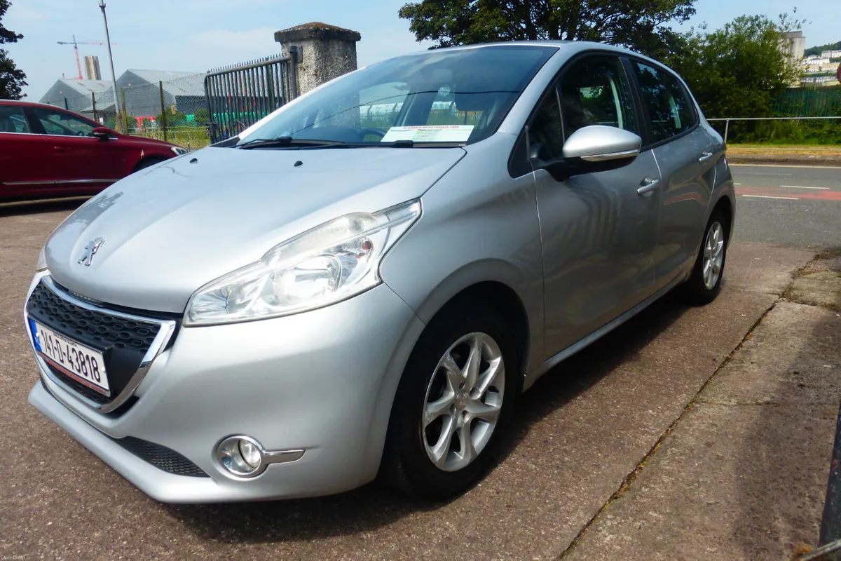 Peugeot 208 2014 - Image 3