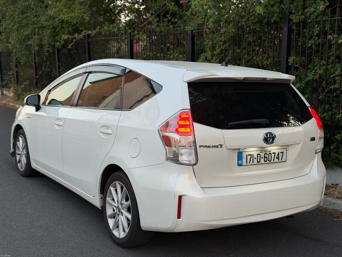 Toyota Prius Alpha 1.8 petrol/Self charge hybrid - Image 2