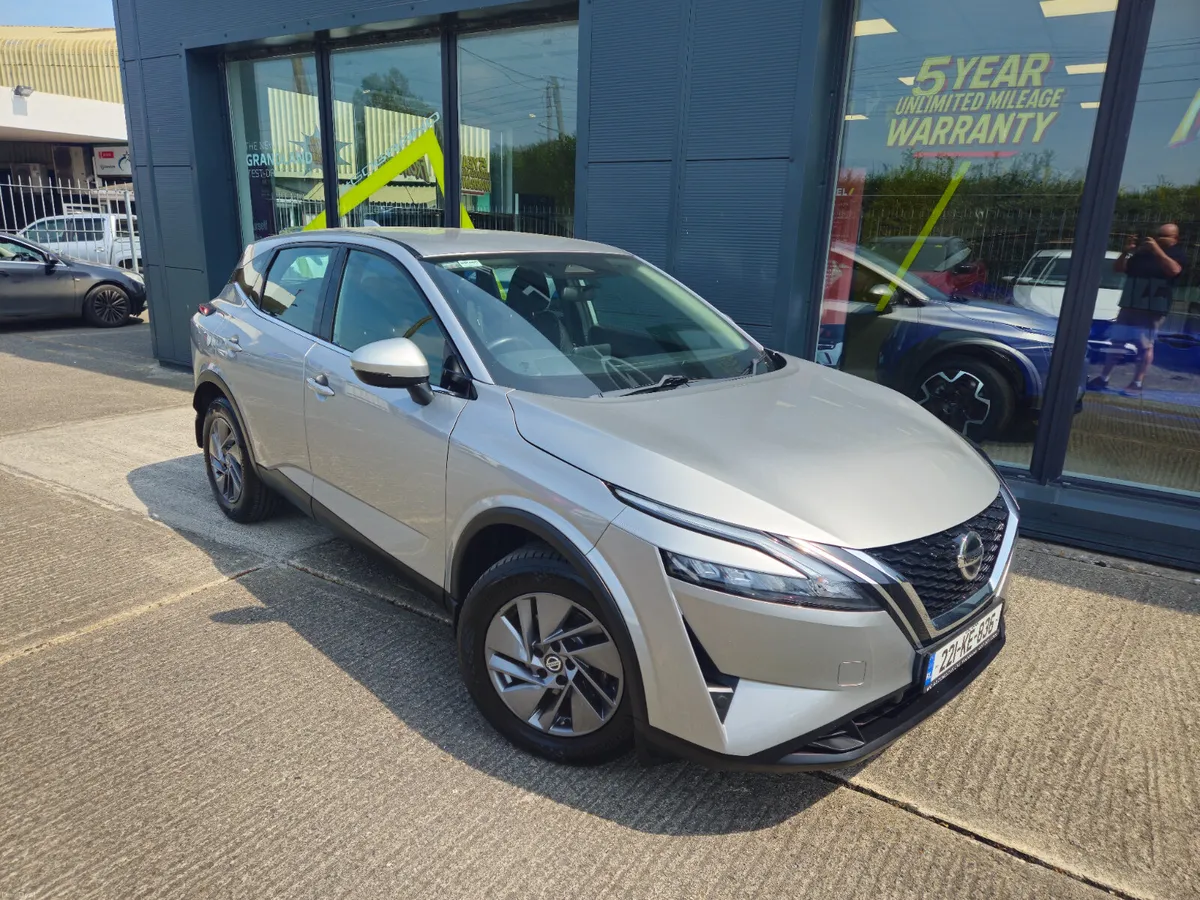 Nissan Qashqai 1.3 PET MILD HYBRID SV - Image 4