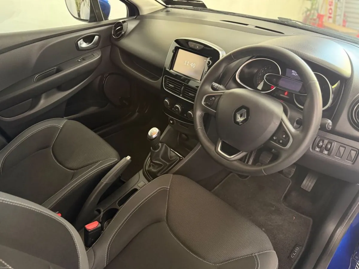 Renault Clio Dynamique NAV 1.2 Petr 4DR - Image 6