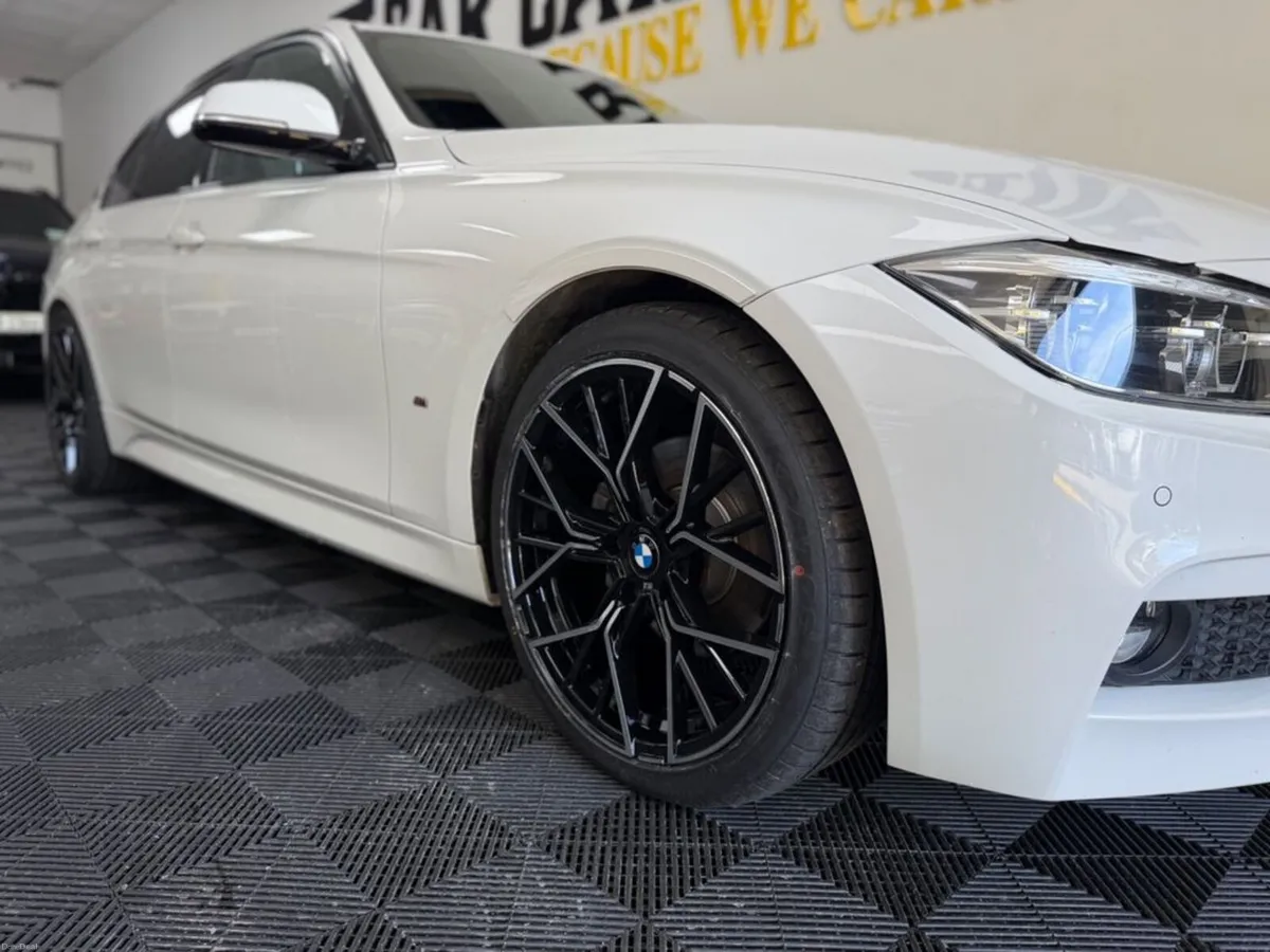BMW 3-Series 2019 Bmw 330 M Sport Automatic - Image 4