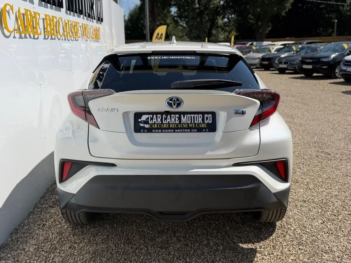 Toyota C-HR 2018 C-HR 1.8 Hybrid - Image 5