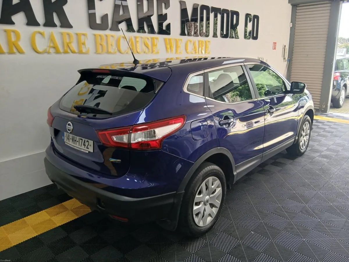 Nissan Qashqai 1.5 DSL XE 4DR - Image 4