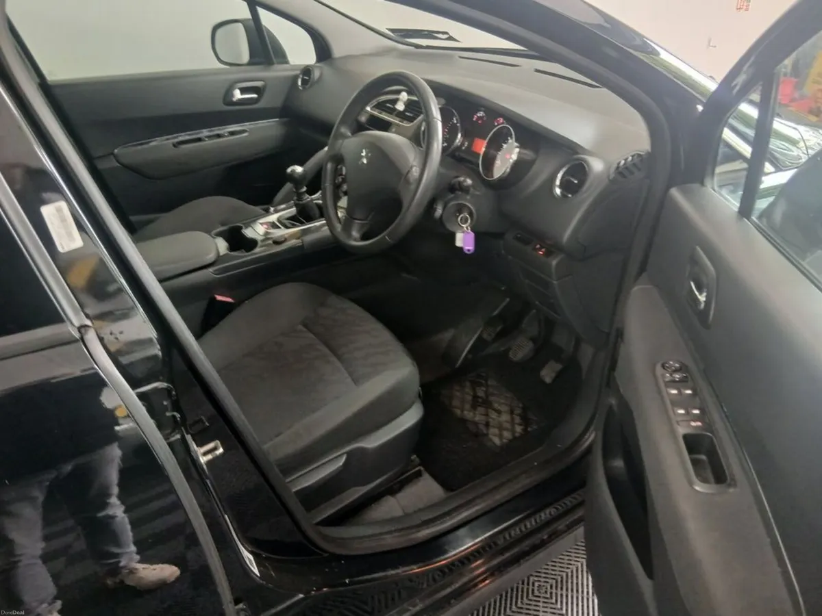 Peugeot 3008 Active 1.6hdi 112 4DR - Image 6