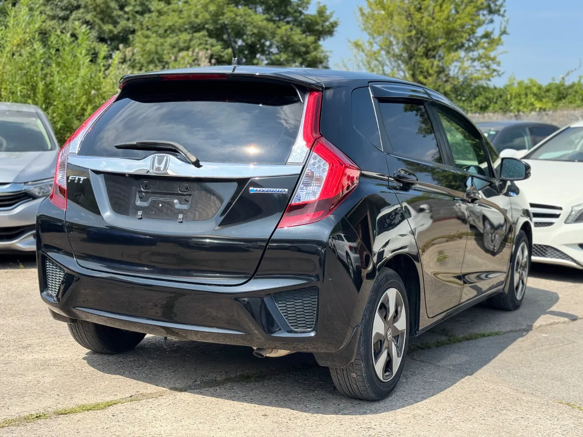 HONDA FIT 1.5 HYBRID AUTO 2015 2 Keys - Image 4