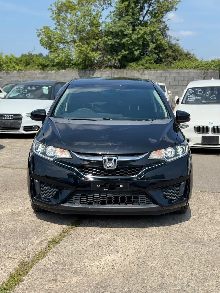 HONDA FIT 1.5 HYBRID AUTO 2015 2 Keys - Image 2