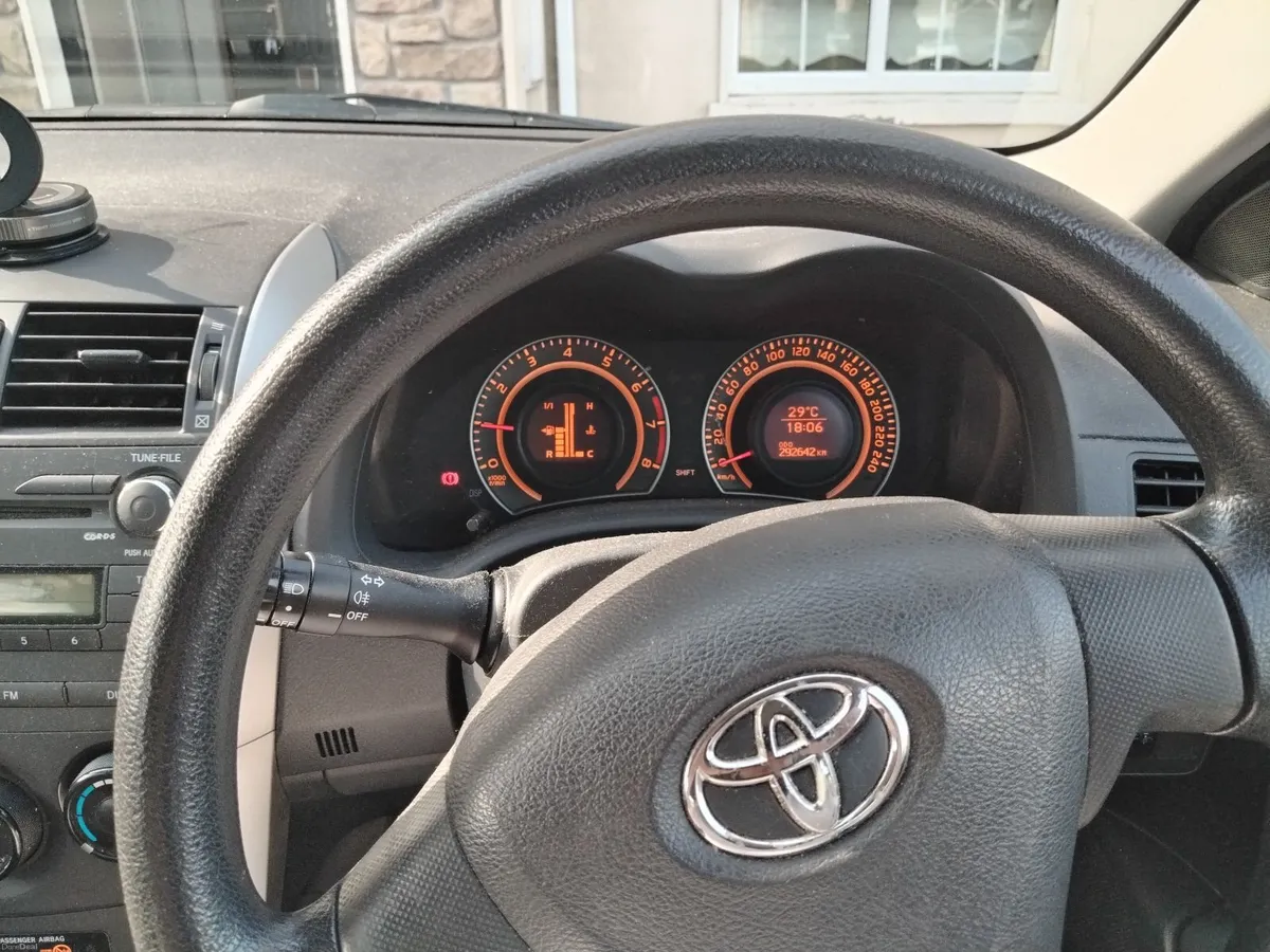 Toyota Corolla 2008 - Image 6