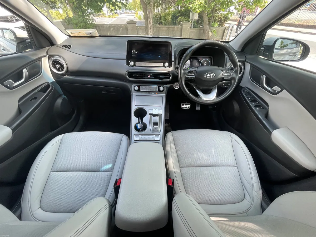 PREMIUM SE-64KWH-APPLE PLAY-LEATHER-120TAX - Image 3