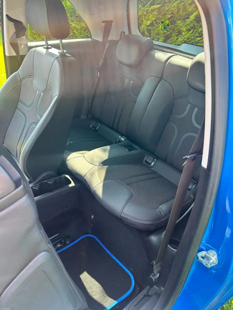 Vauxhall Adam 2016 - Image 2