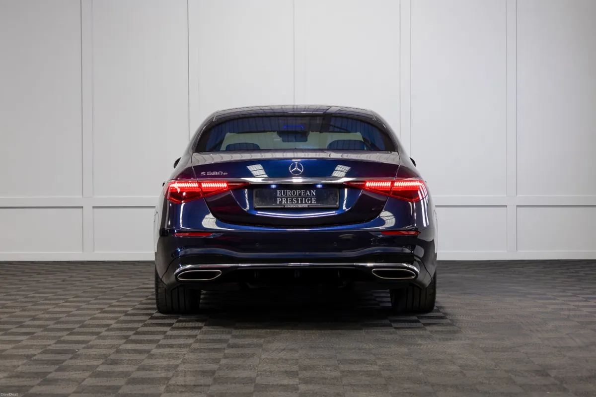2023 Mercedes-Benz S-Class S580e LWB AMG Line - Image 5
