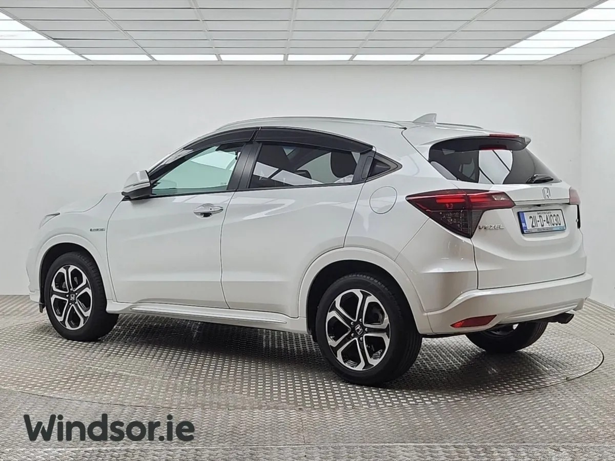 Honda Vezel VEZEL Self Charging Hybrid - Image 3