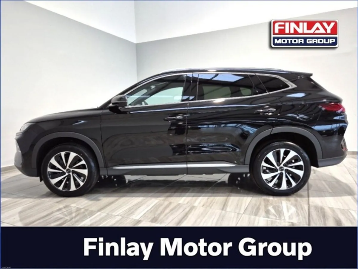 BYD SEAL U DM-i BOOST FWD 80KMS PHEV range , Leath - Image 5