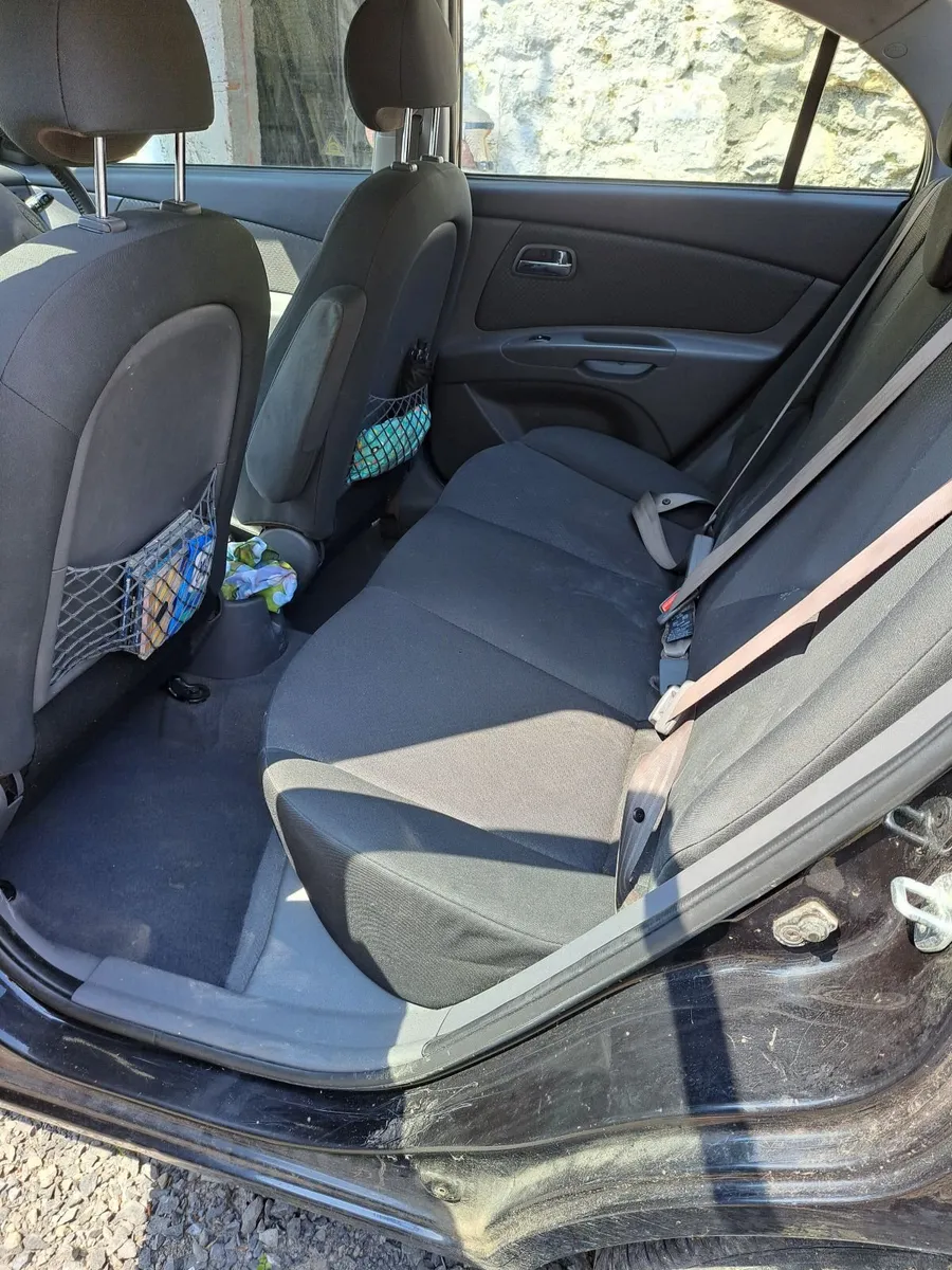 Kia Rio 2010 - Image 2