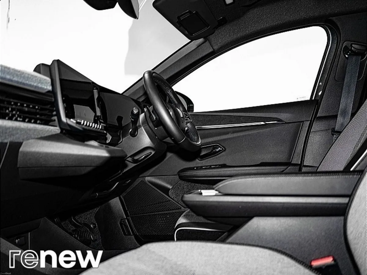 Renault Megane E-Tech EV60 220hp Techno - Image 5