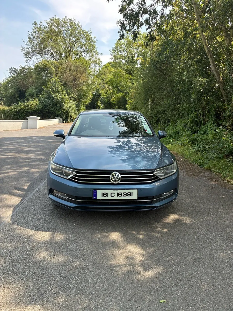 2016 Volkswagen Passat - Image 1