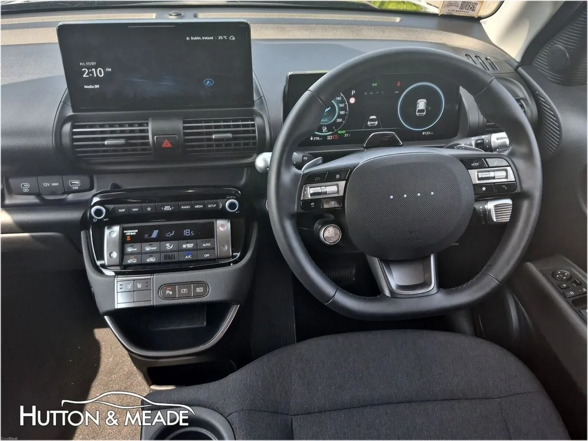 Hyundai INSTER Elegance 49kw Range 360kms - Image 3