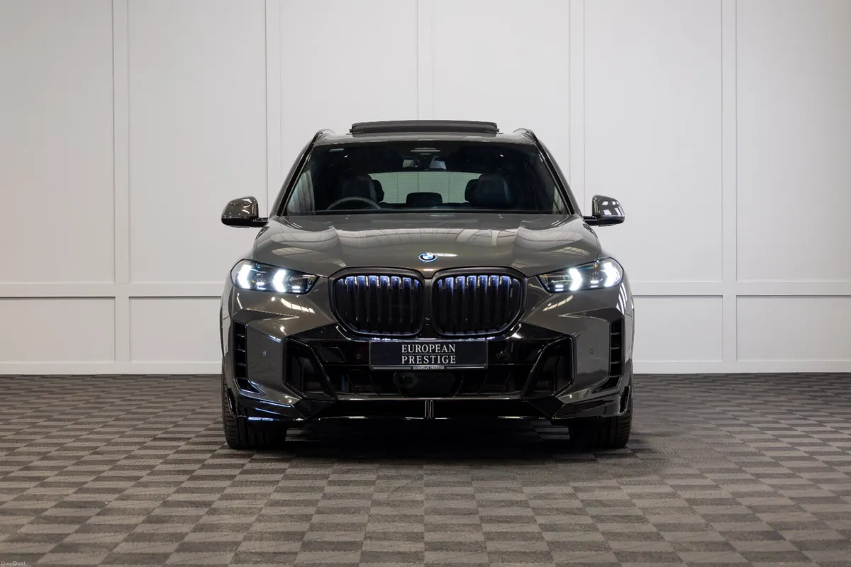 2025 BMW X5 X-Drive 50e M-Sport - Image 2