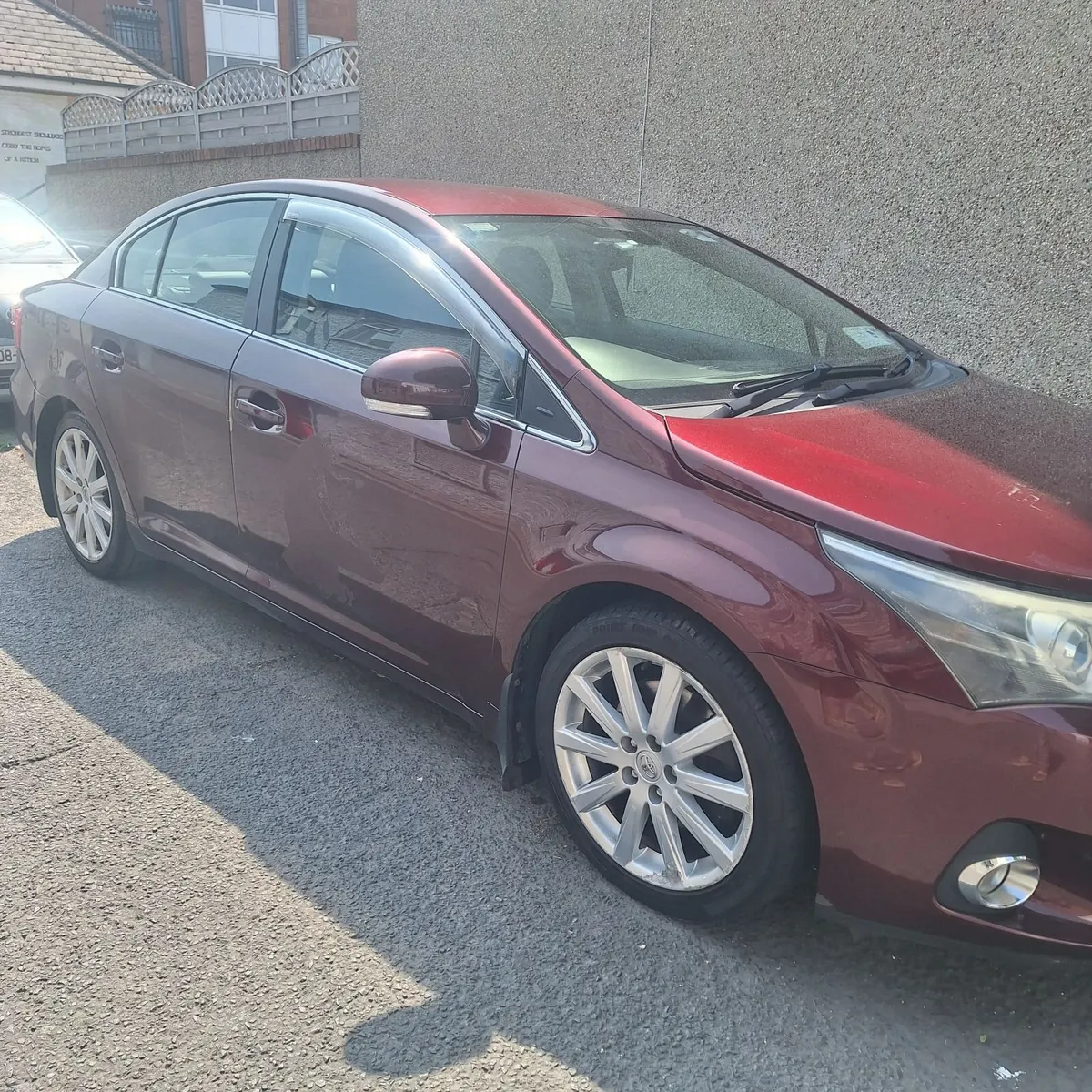 Toyota Avensis 2013 - Image 2