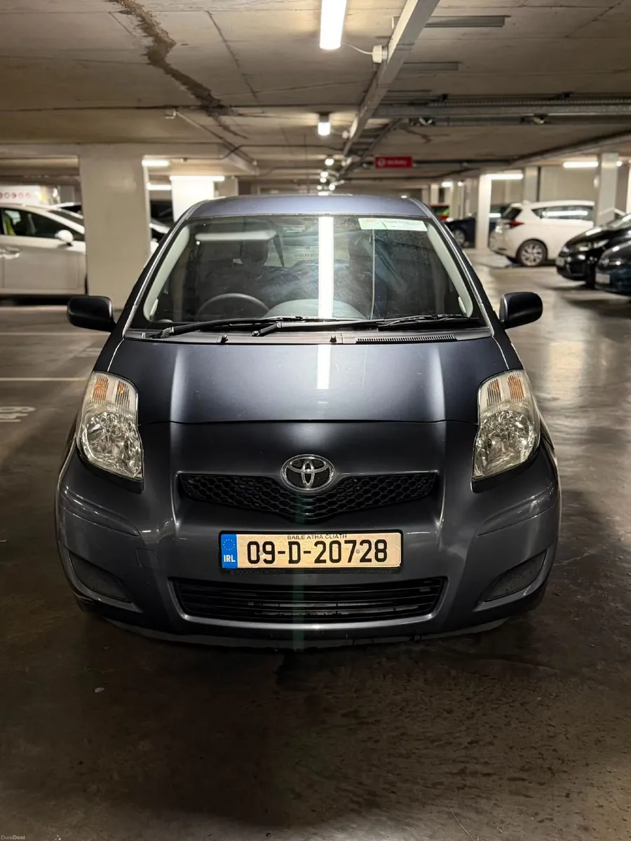 Toyota Yaris 2009 - Image 4