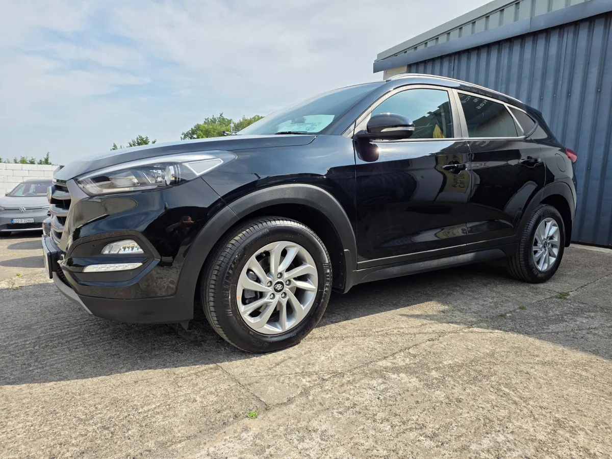 2017 HYUNDAI TUCSON * LOW MILES * 1.7 DIESEL - Image 3