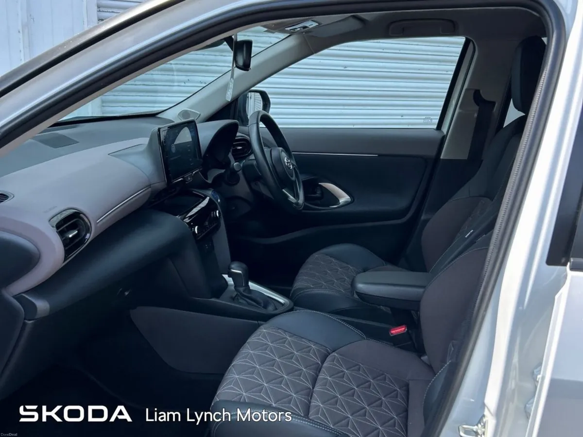 Toyota Yaris Cross 1.5 Hybrid Sol - Image 4