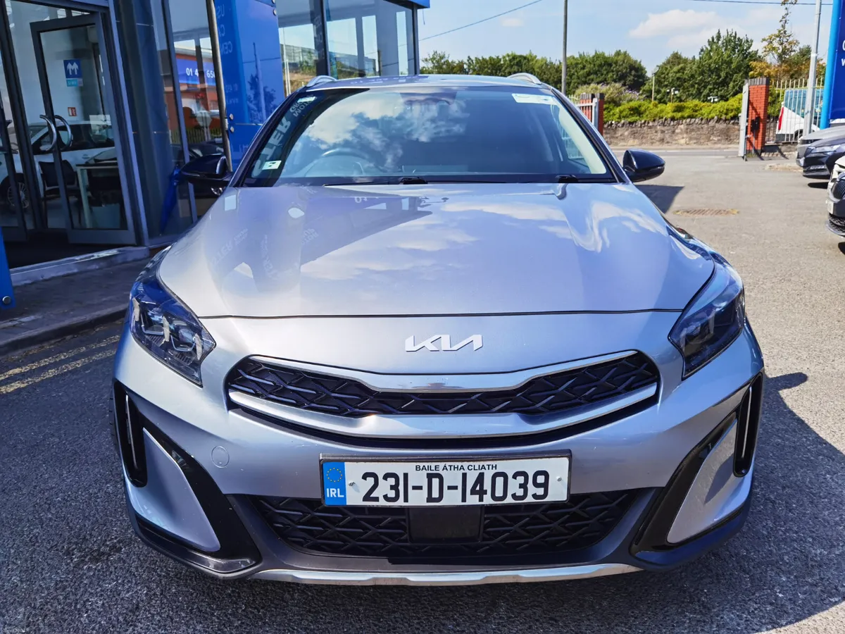 KIA XCEED 1.6 AUTOMATIC PETROL PLUG-IN HYBRID - Image 2