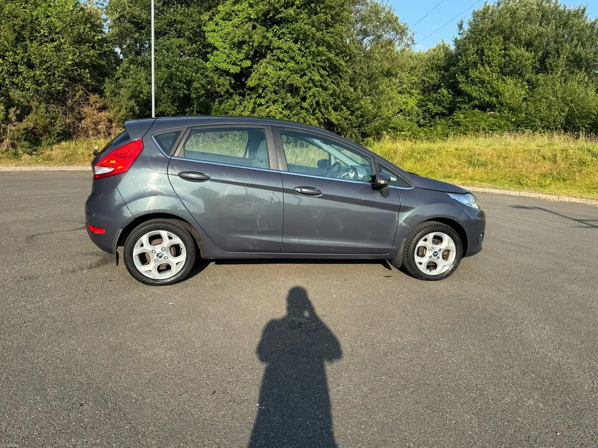 Ford festa - Image 2