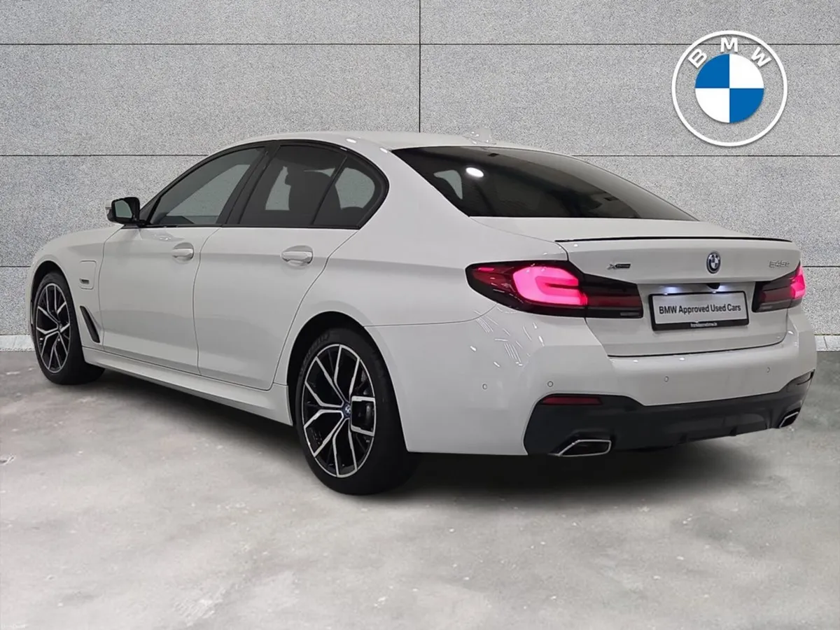 BMW 5-Series 545e xDrive M Sport Saloon - Image 4
