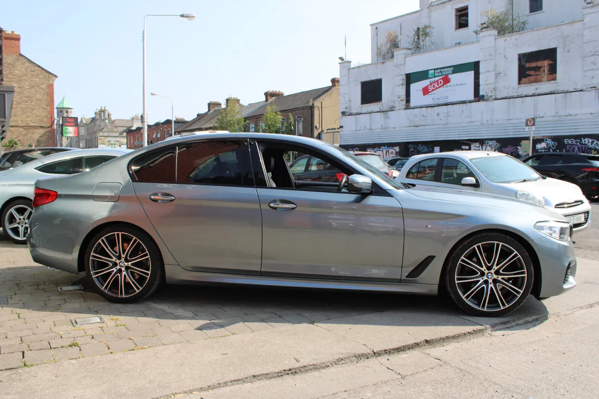 BMW - M-SPORT - 520D - AUTO MATIC - HISTORY - Image 5