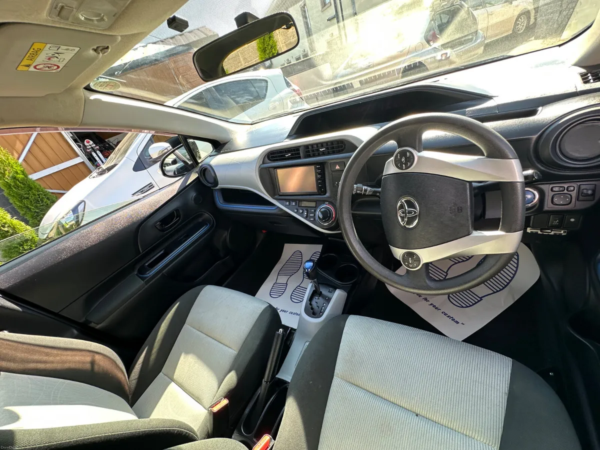 Toyota Aqua 2015 • Hybrid • Push Start Button - Image 5