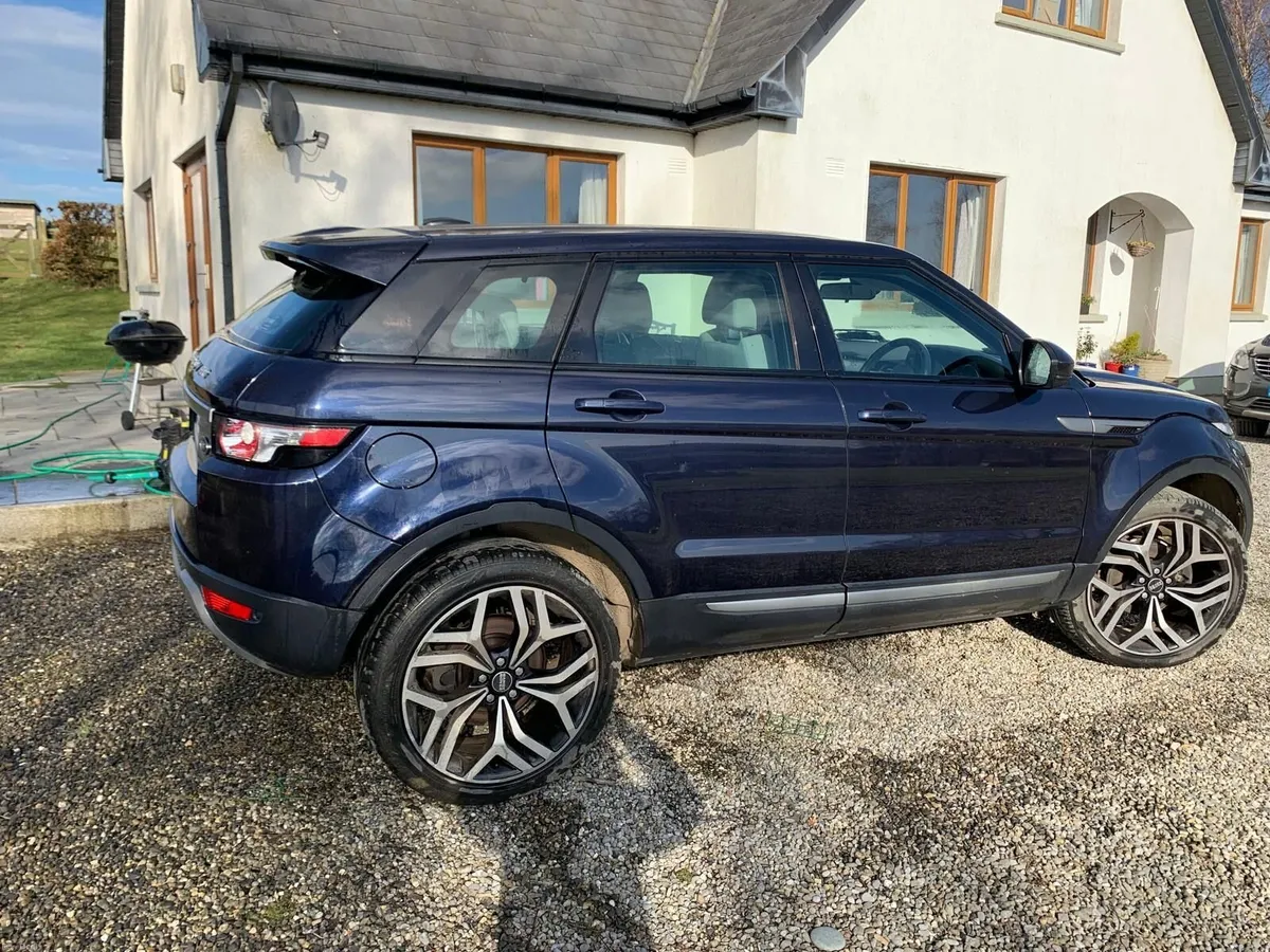 2014 Land Rover Range Rover Evoque 2.2 TD4 P - Image 4