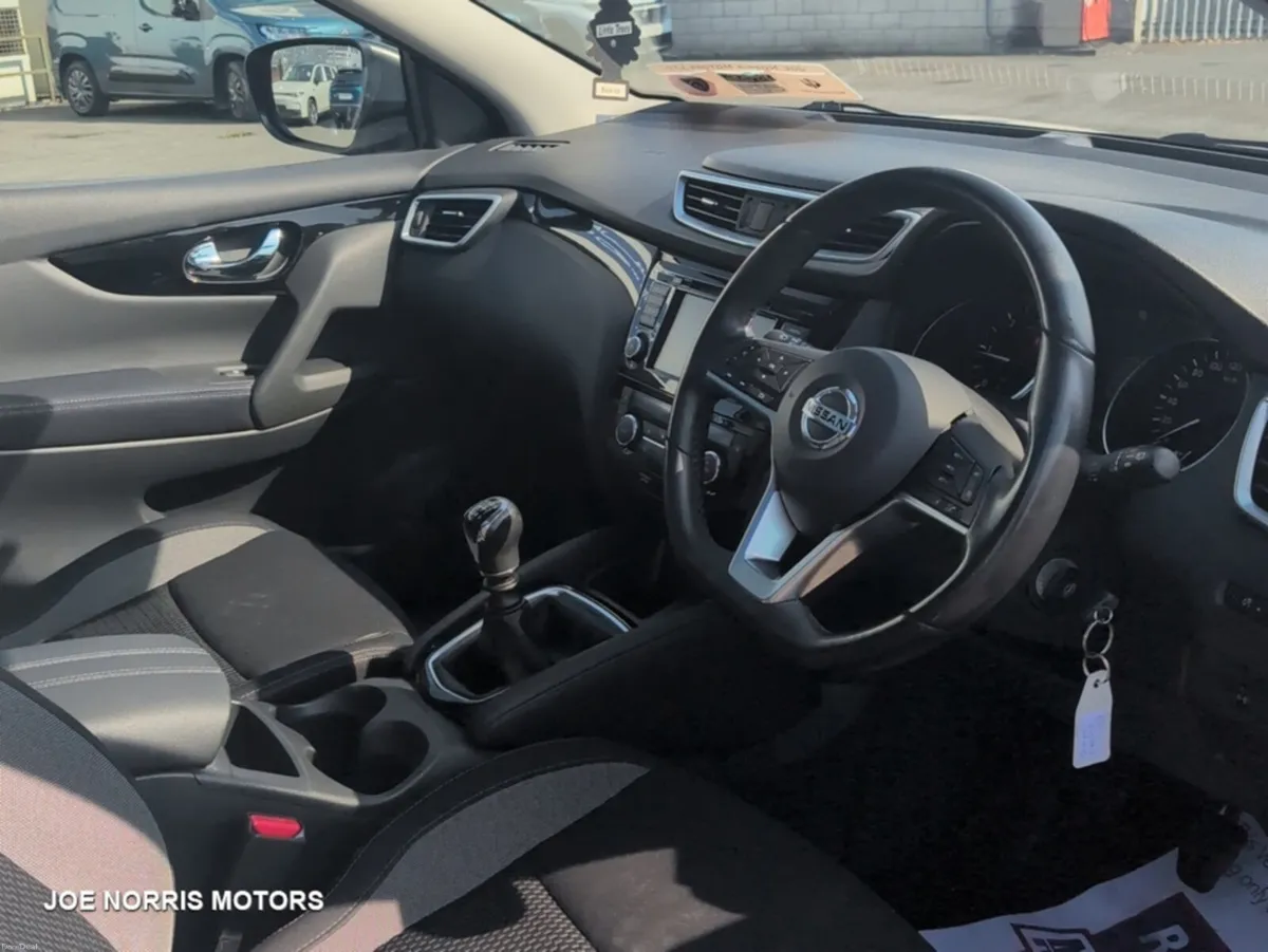 Nissan Qashqai 1.5 DSL SE - Image 6