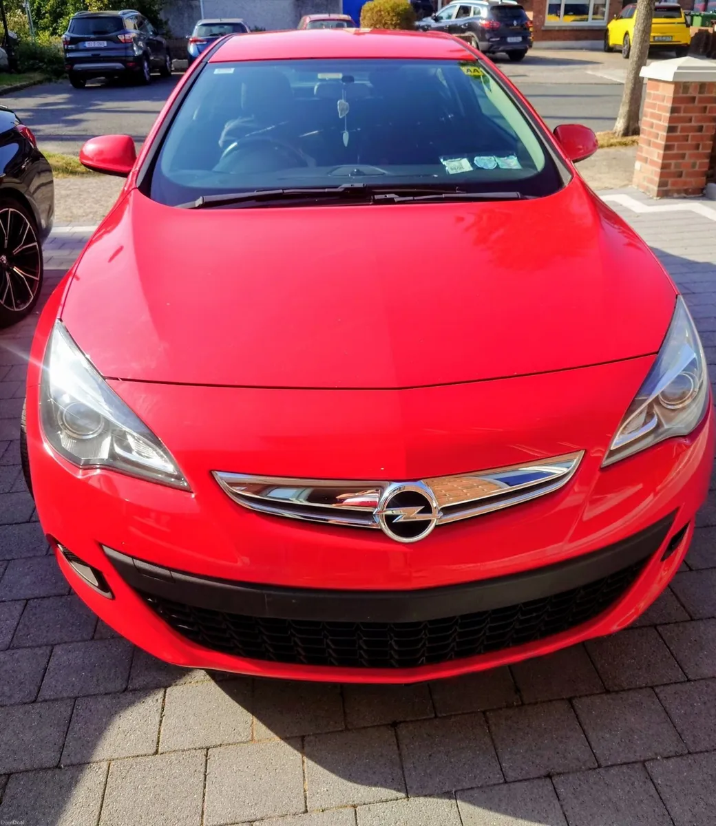 Car Opel Astra GTC Sport 1.7 CDTi 110 PS - Image 1